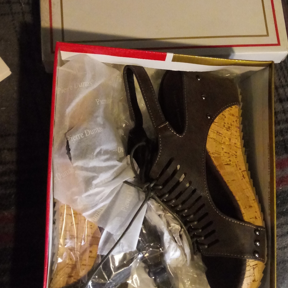 Ladies Wedge shoes
